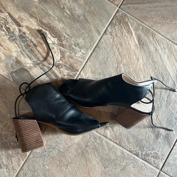 Leather booties - Picture 4 of 9